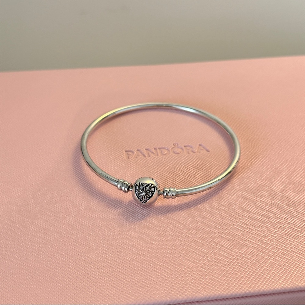 Pandora Heart of Winter Bangle Silver